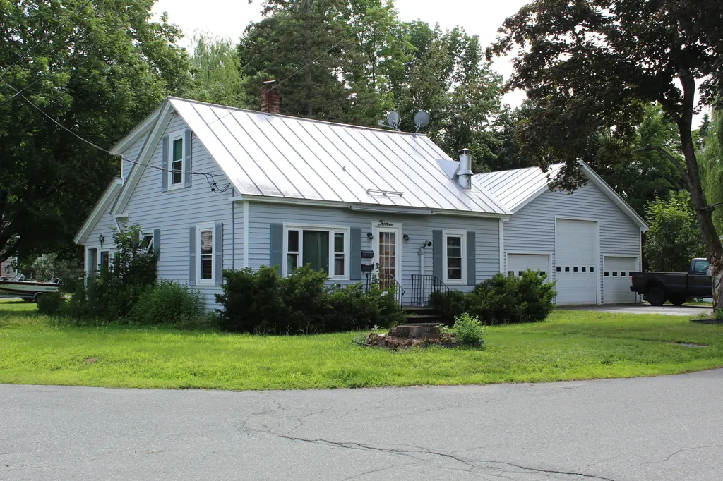13 Towne Road Madison ME 04950