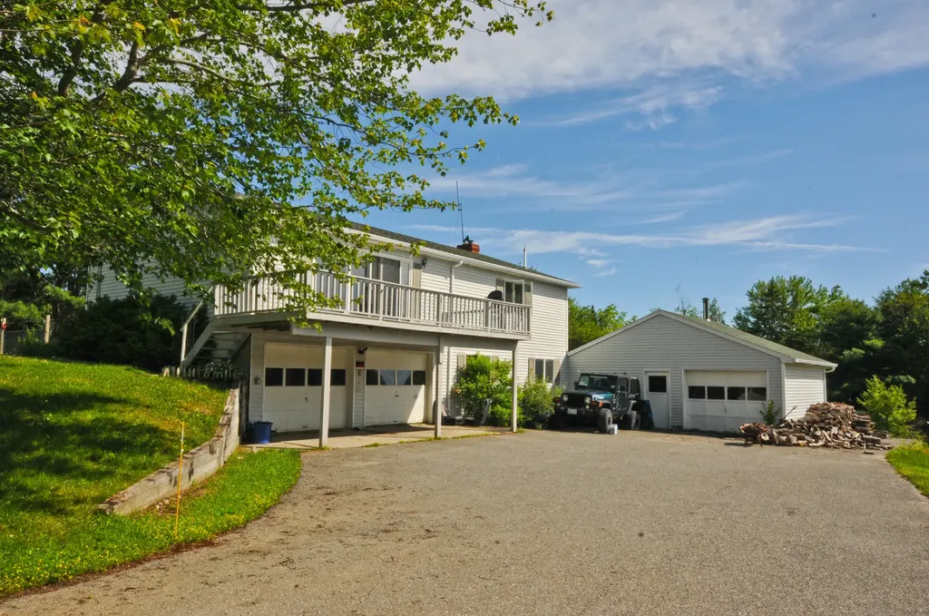 31 Egypt Lane Franklin ME 04634