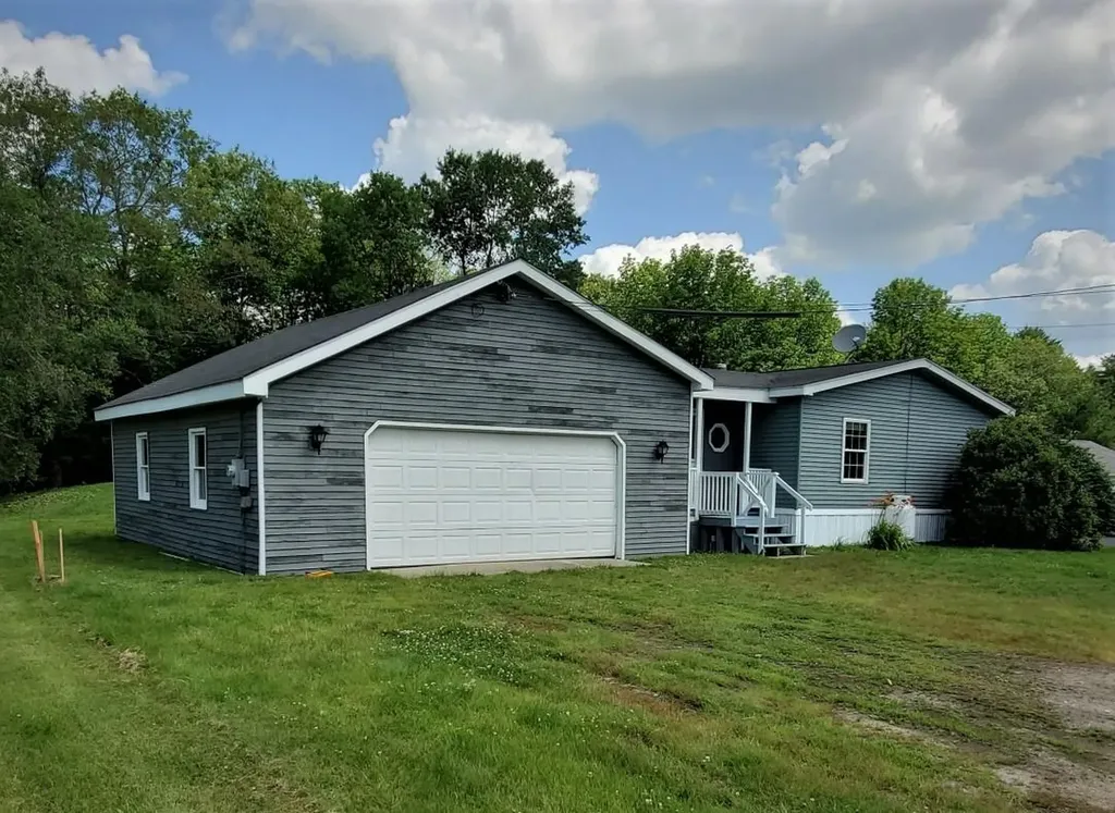 33 Costello Road Gardiner ME 04345