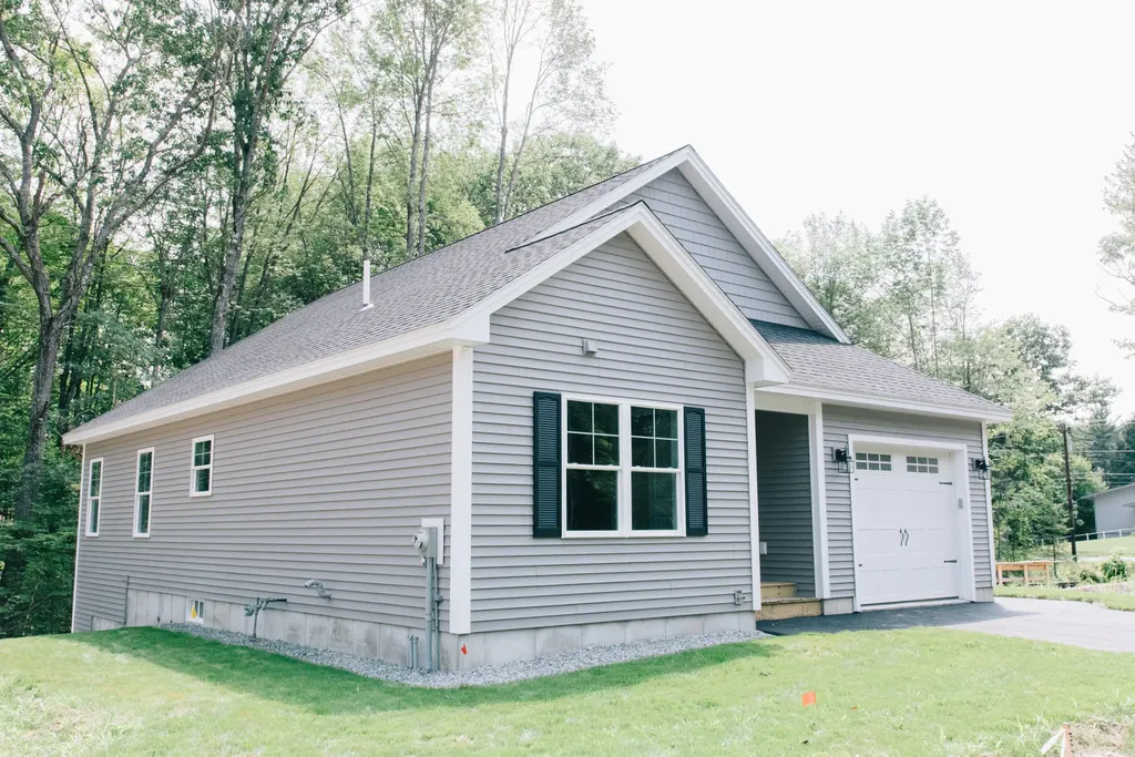 8 Merganser Lane Windham ME 04062