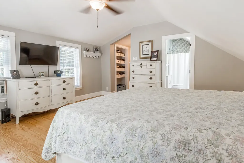 91 Lincoln Road Saco ME 04072