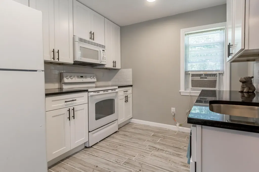 91 Lincoln Road Saco ME 04072