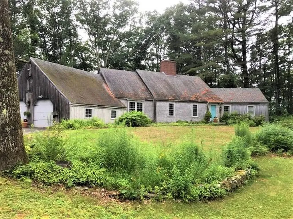 13 Constitution Road Kennebunk ME 04043
