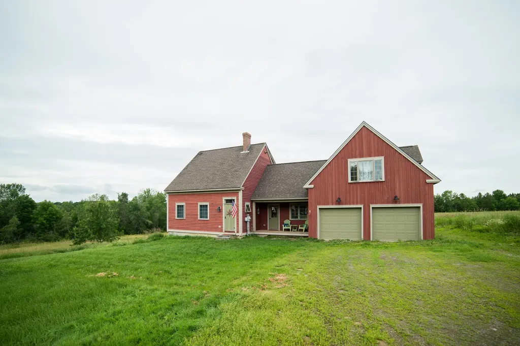 44 Meadow Road Winterport ME 04496