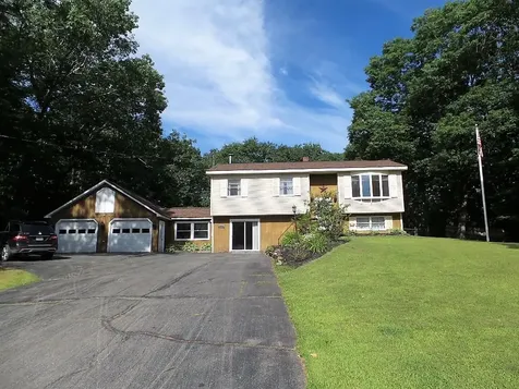 132 Hanscom Road Benton ME 04901