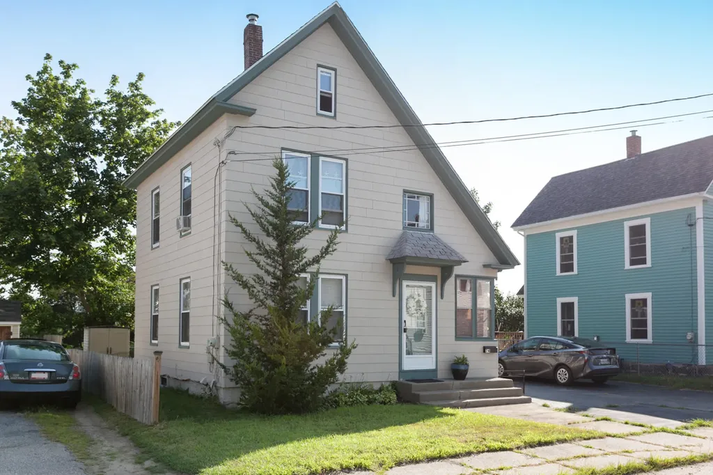74 Pioneer Avenue Sanford ME 04073