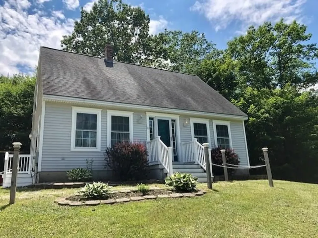 16 Taylor Lane Gray ME 04039