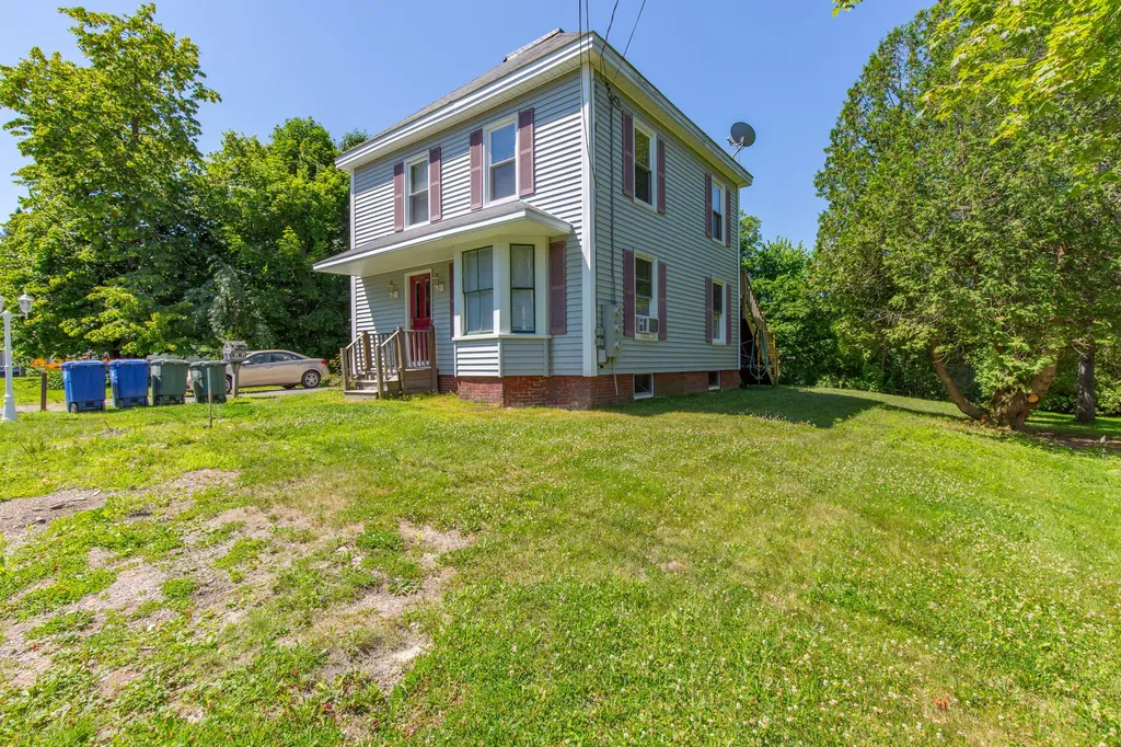 85 Maple Street Westbrook ME 04092