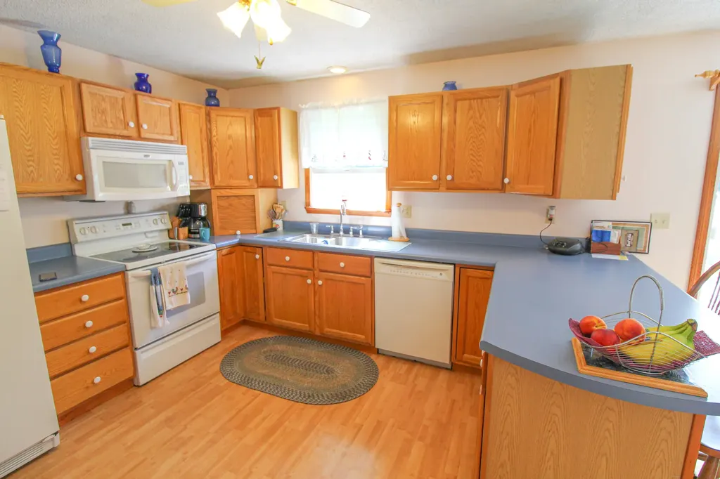 36 Albert Drive Lincoln ME 04457