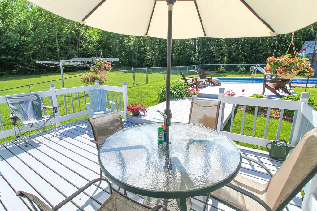 36 Albert Drive Lincoln ME 04457