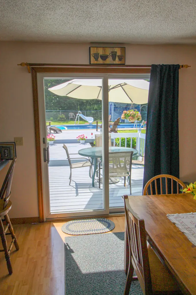 36 Albert Drive Lincoln ME 04457