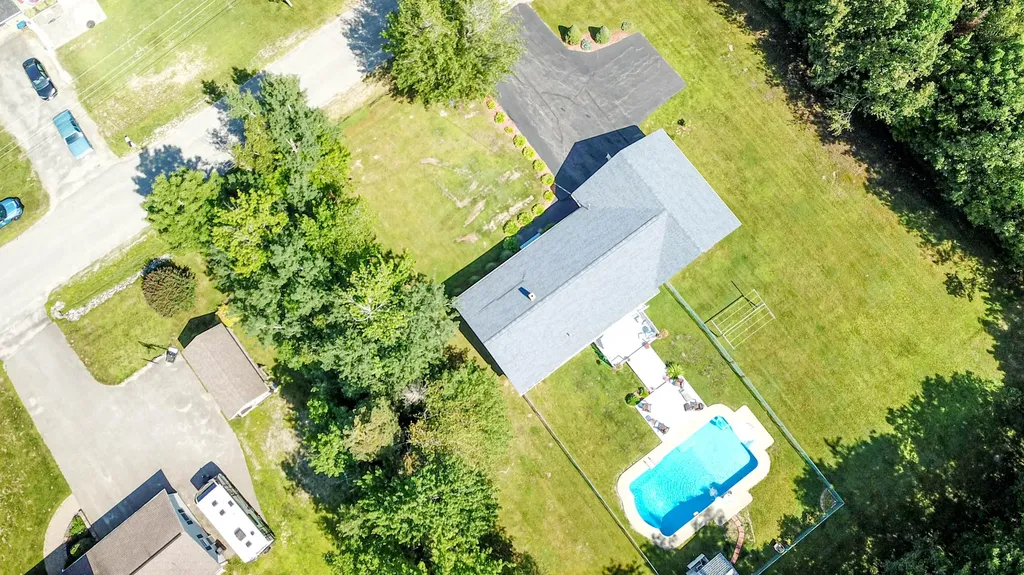 36 Albert Drive Lincoln ME 04457