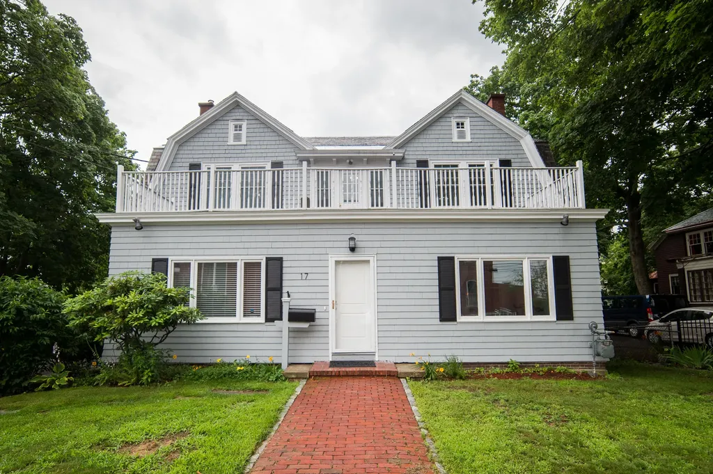 17 High Street Bangor ME 04401