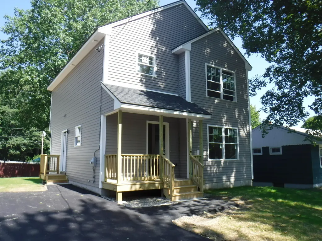 18 Everett Street Westbrook ME 04092