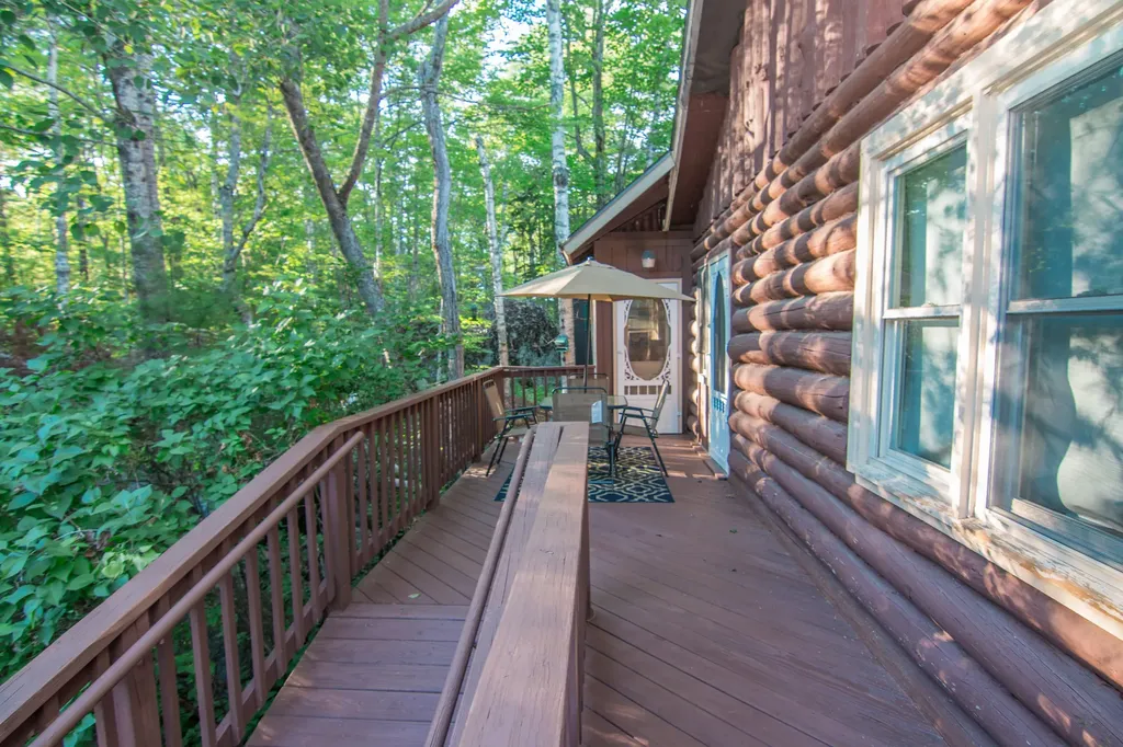 11 Fernwood Road Dedham ME 04429