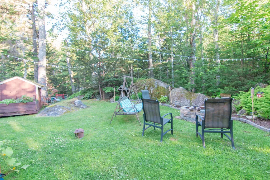 11 Fernwood Road Dedham ME 04429