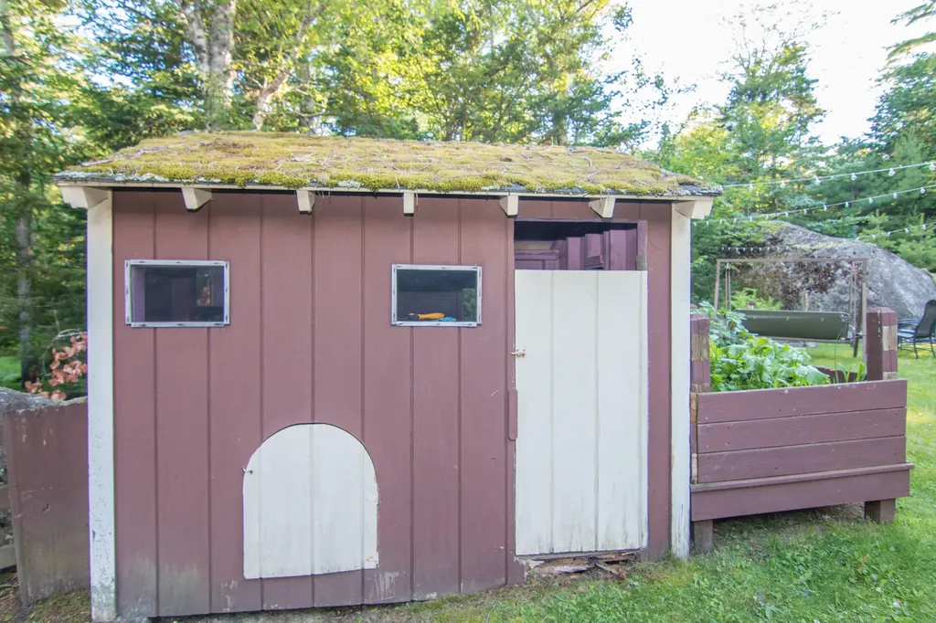 11 Fernwood Road Dedham ME 04429