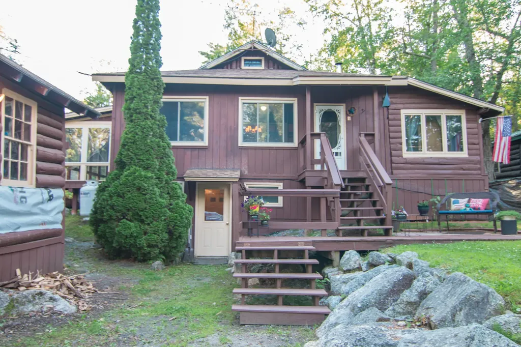 11 Fernwood Road Dedham ME 04429