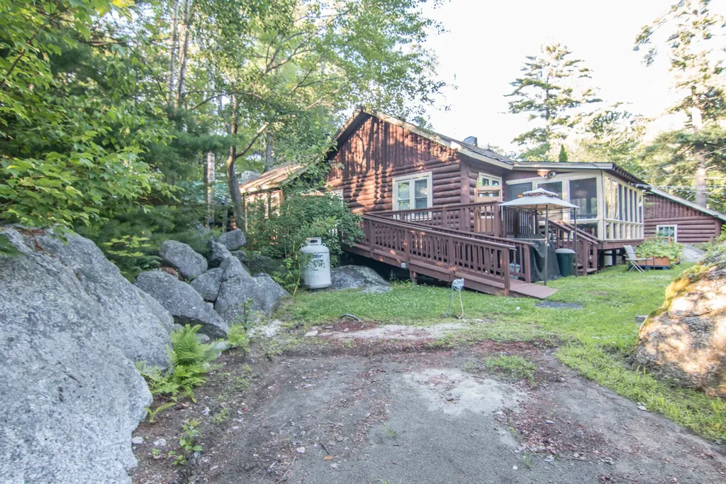 11 Fernwood Road Dedham ME 04429