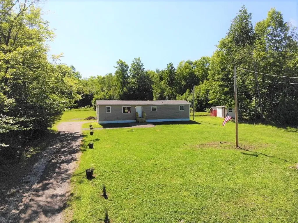 90 Brann Road Levant ME 04456