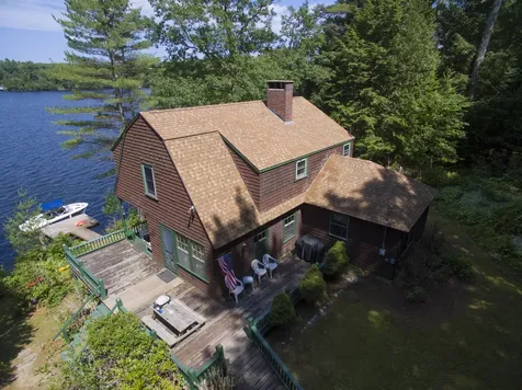 24 Robin Way Norway ME 04268