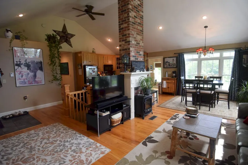 47 Castle Road Harmony ME 04942