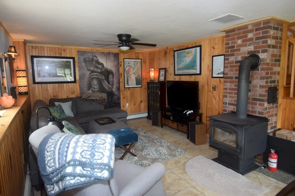 47 Castle Road Harmony ME 04942