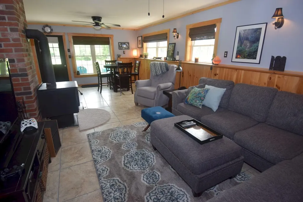 47 Castle Road Harmony ME 04942