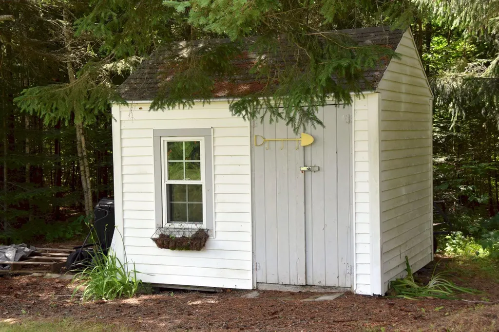 47 Castle Road Harmony ME 04942