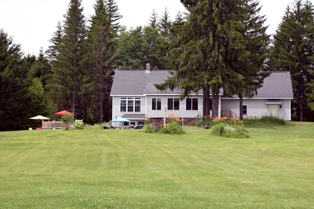 47 Castle Road Harmony ME 04942