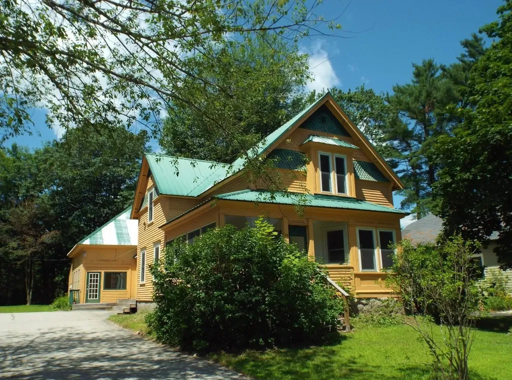 55 Portland Road Bridgton ME 04009