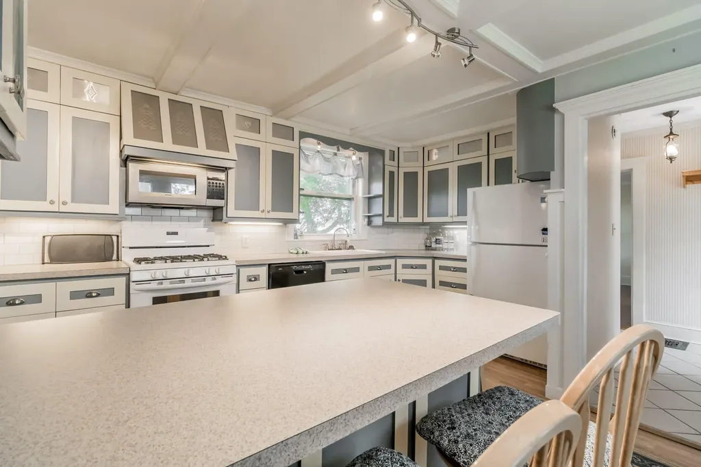 192 Limerock Street Rockland ME 04841