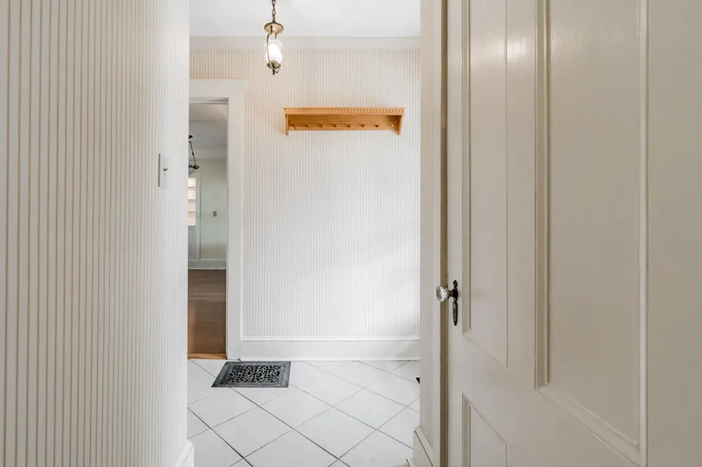 192 Limerock Street Rockland ME 04841