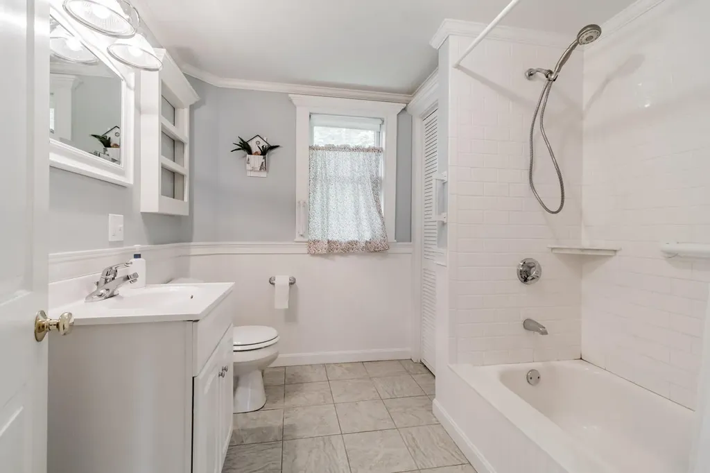 192 Limerock Street Rockland ME 04841