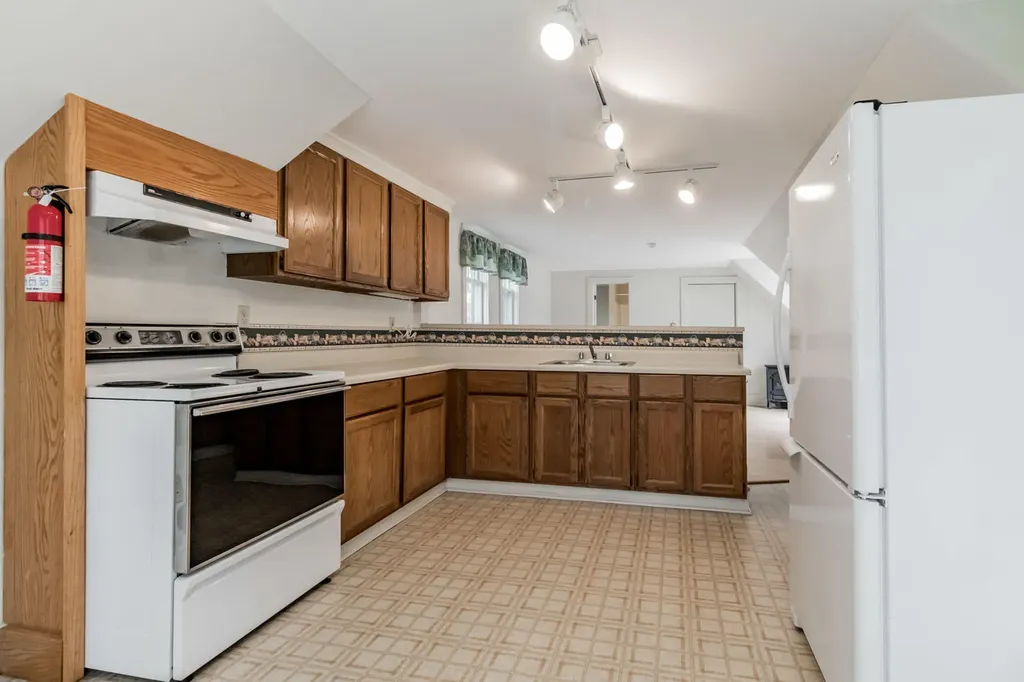 192 Limerock Street Rockland ME 04841
