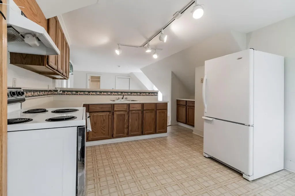 192 Limerock Street Rockland ME 04841