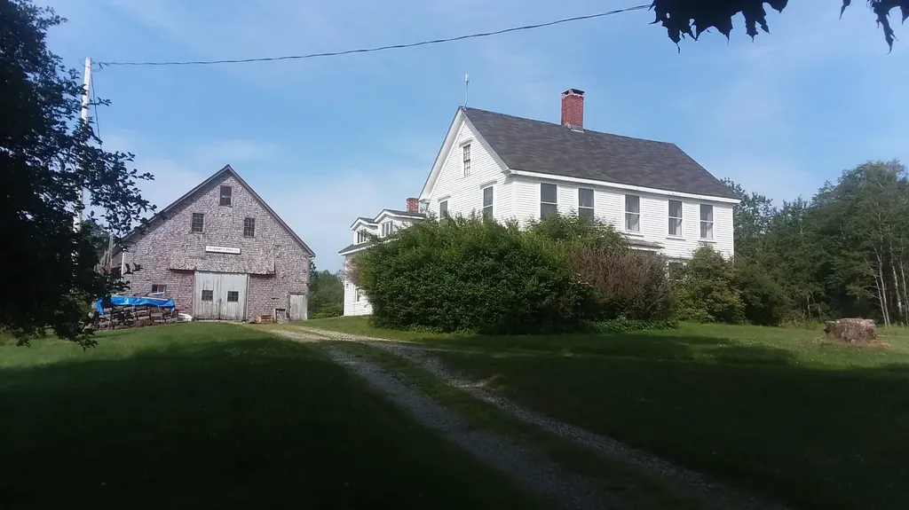1160 Atlantic Highway Warren ME 04864