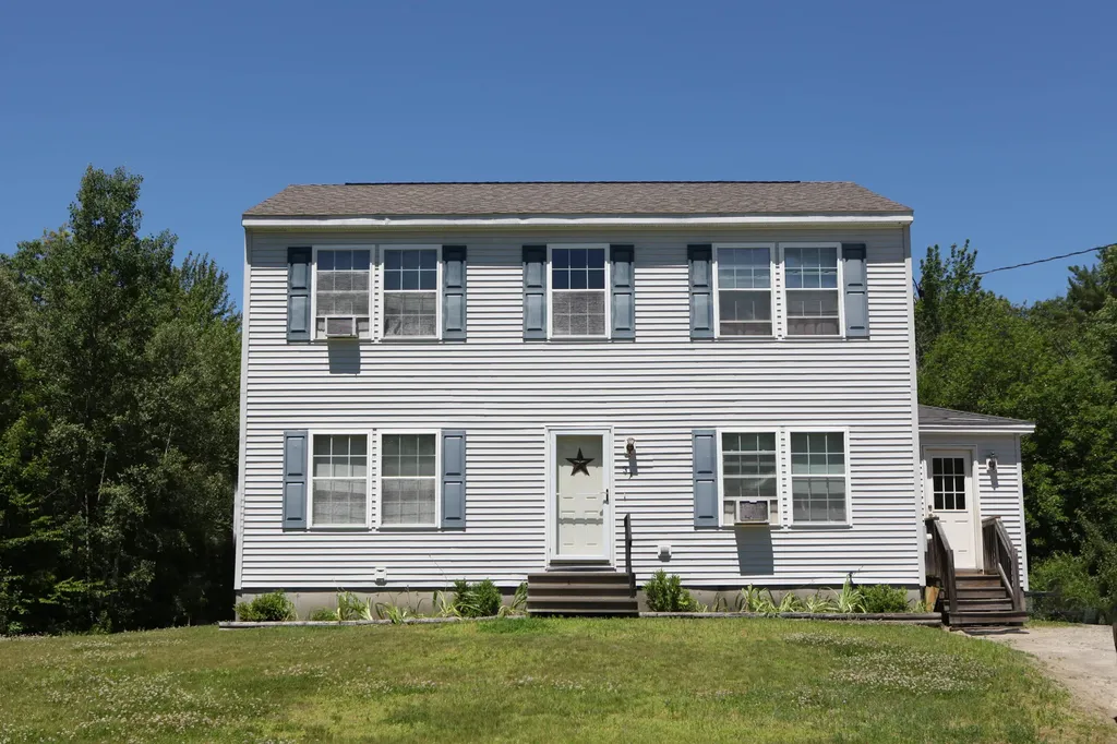 37 Birchwood Lane Bowdoinham ME 04008