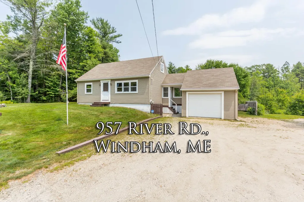 957 River Road Windham ME 04062