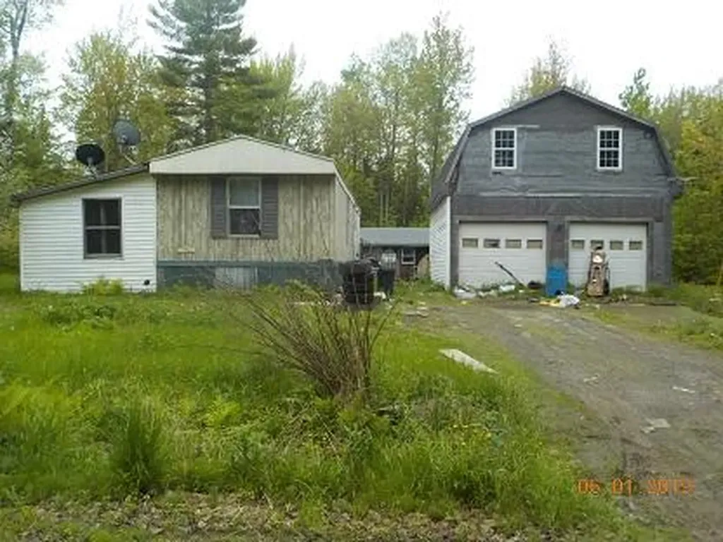 44 Whitten Road Clinton ME 04927