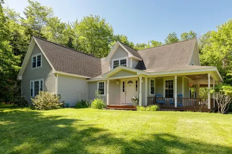 25 Deervale Road Durham ME 04222
