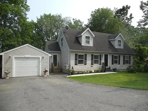 26 Acadia Drive Rockland ME 04841