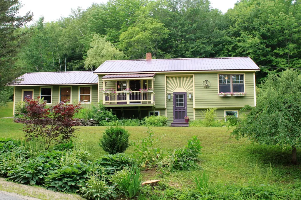 41 Barrows Road Sumner ME 04292