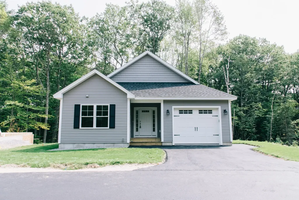 4 Merganser Lane Windham ME 04062