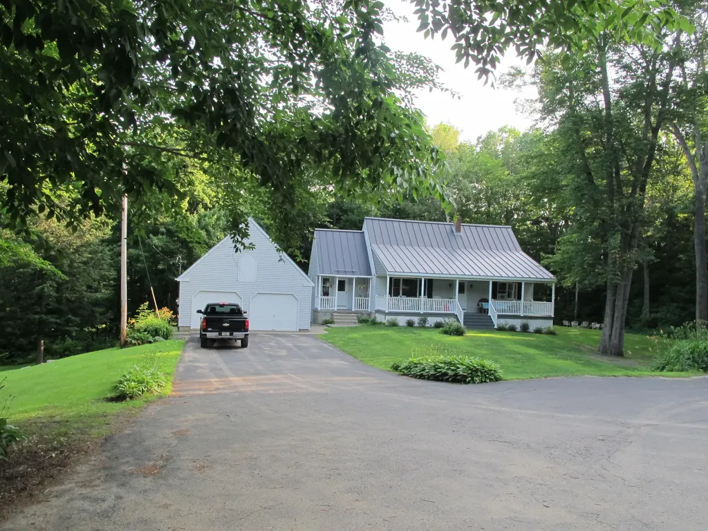 48 Mayland Street Oakland ME 04963