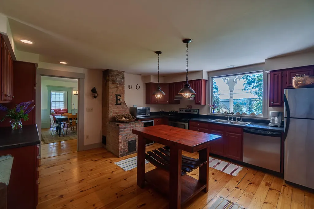 55 River Road Newcastle ME 04553