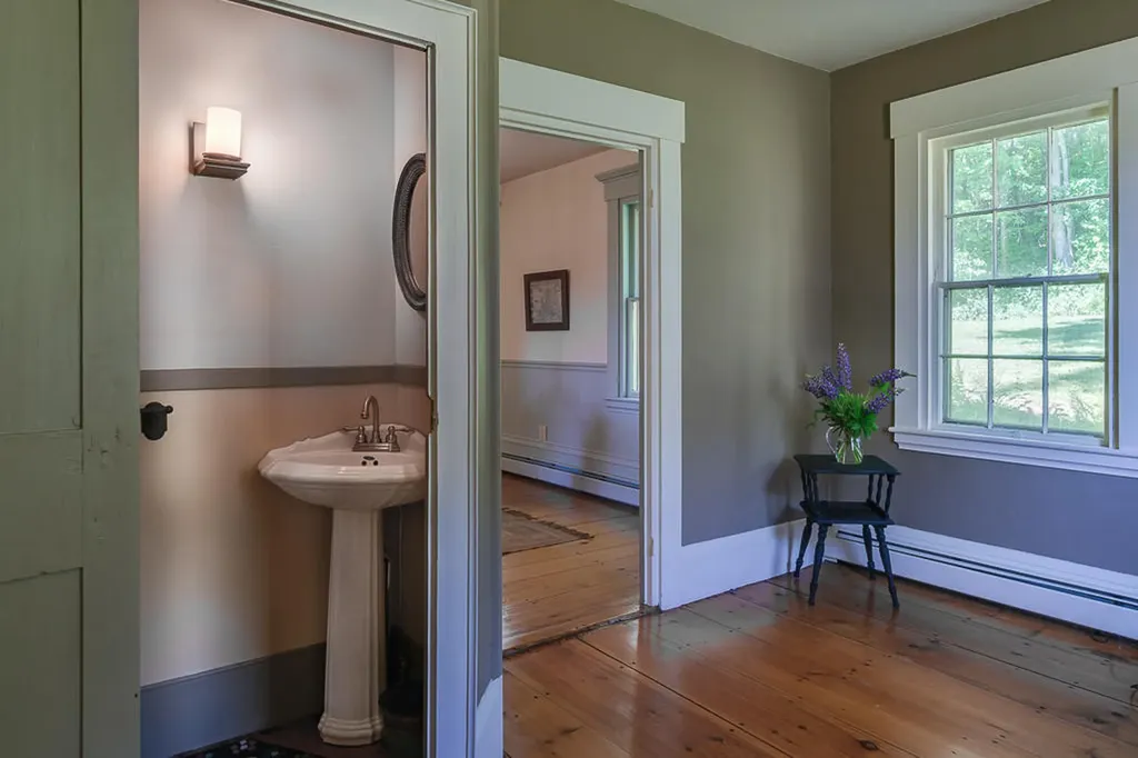 55 River Road Newcastle ME 04553