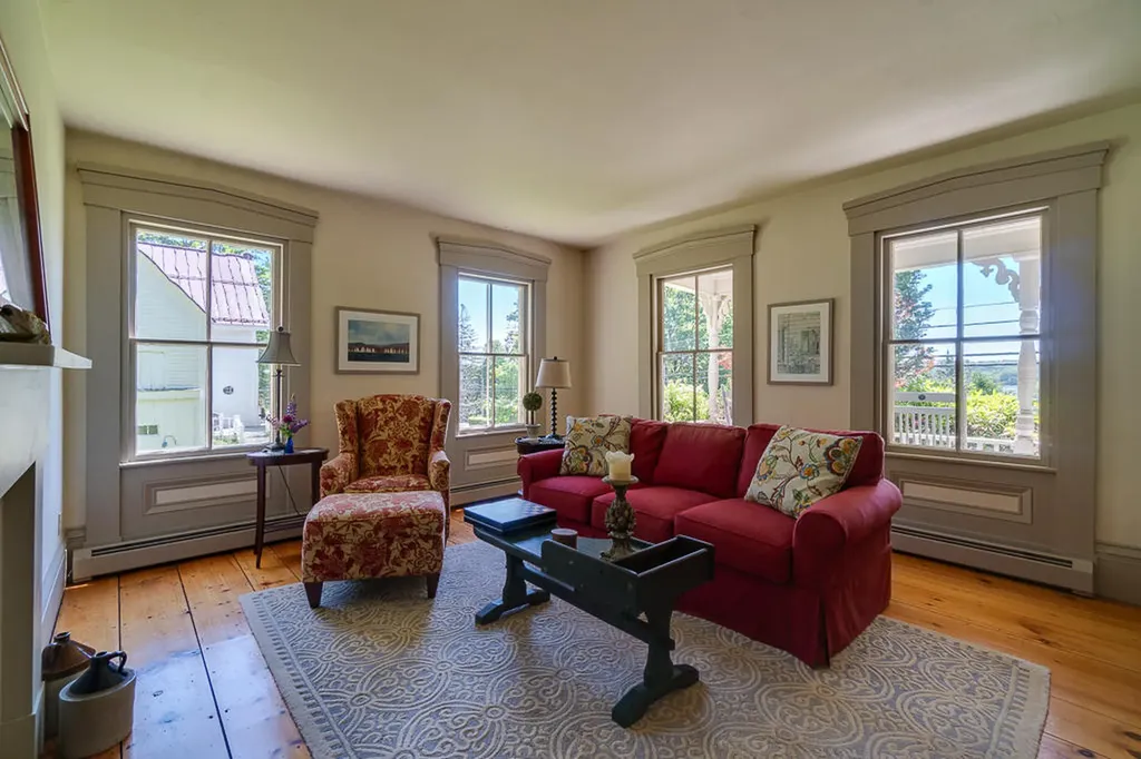 55 River Road Newcastle ME 04553