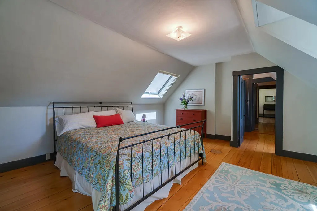 55 River Road Newcastle ME 04553