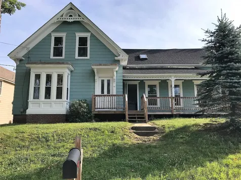 32 Elmwood Road Auburn ME 04210